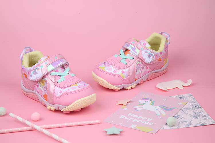 Moonstar日本Carrot玩耍防潑星星粉色兒童機能運動鞋