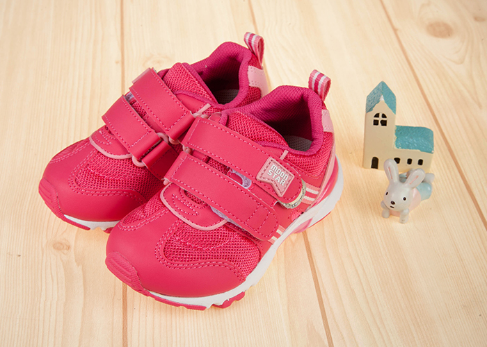 Moonstar日本3E寬楦桃紅色兒童機能運動鞋