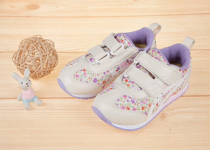 asics亞瑟士紫色小碎花兒童機能運動鞋