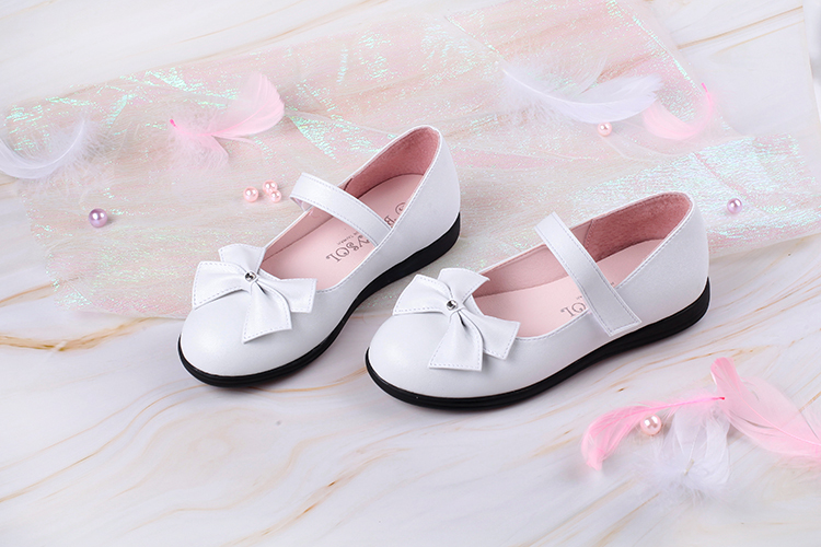台灣製簡單有鑽蝴蝶結白色公主鞋學生鞋