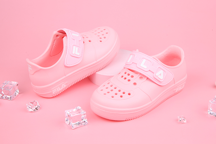 FILA輕便粉紅色兒童休閒鞋洞洞鞋