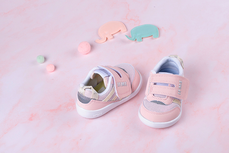 日本IFME輕量系列輕柔粉寶寶機能學步鞋